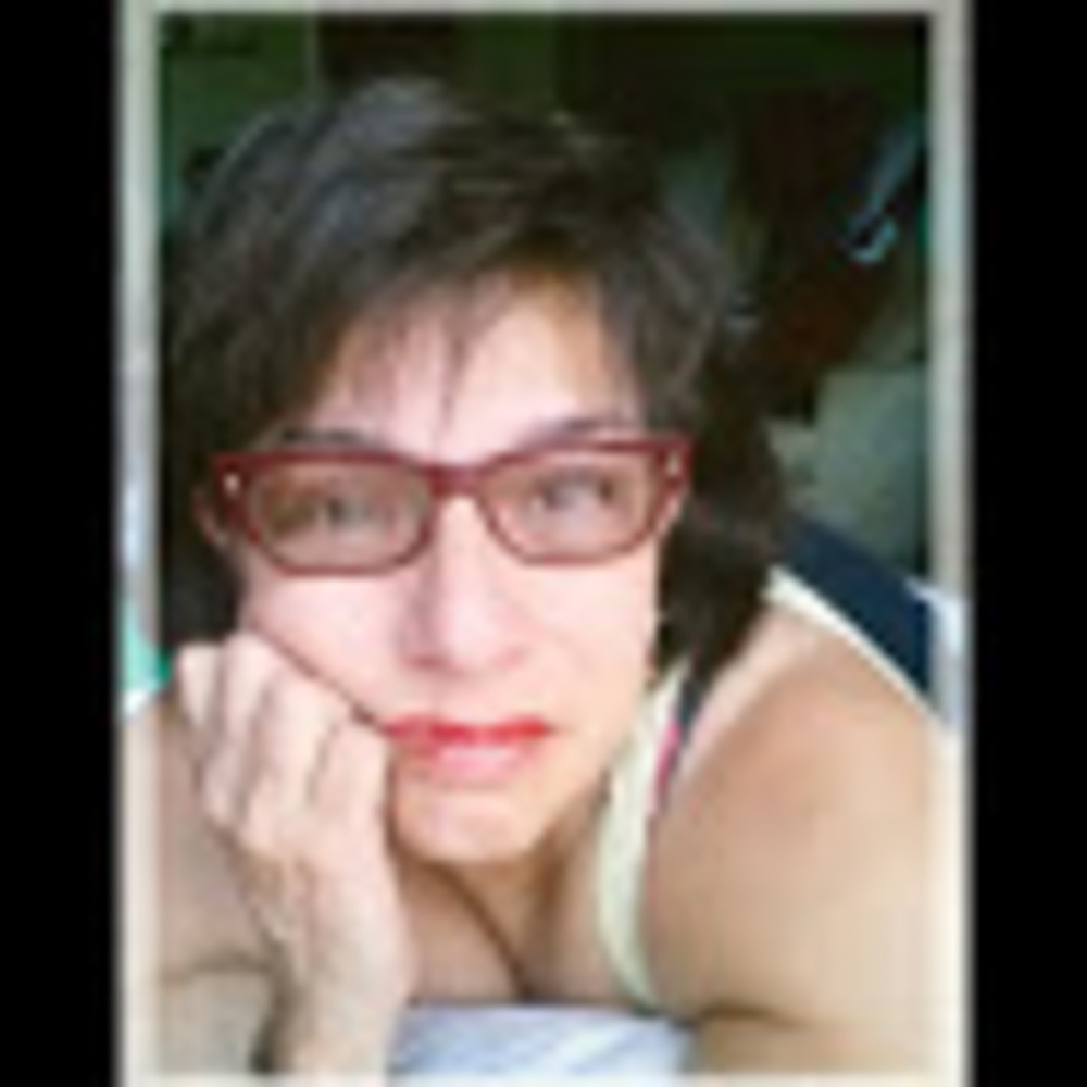 Meet your Posher, Leticia